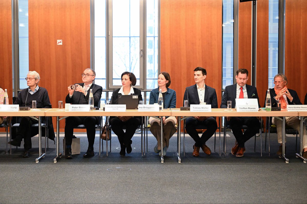 Ministry of Economic Development,Transport & Trade tweet media