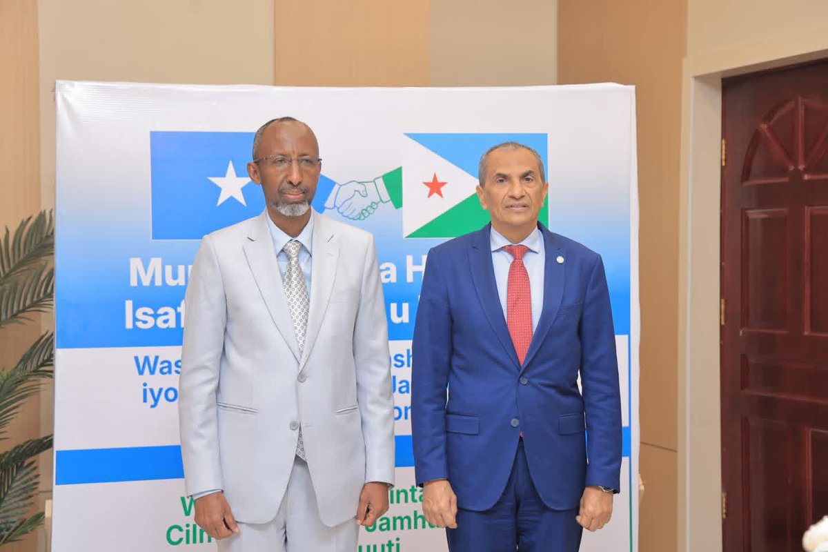 faaraxsheekh's tweet photo. Yesterday in Muqdisho, I signed an MoU with Djibouti’s Minister of Higher Education to strengthen cooperation in higher education &amp; research, advancing academic exchange, joint research, shared degree programs, scholarships, IP protection &amp; deeper ties for our youth &amp; the region. https://t.co/sfIBMHmOZi
