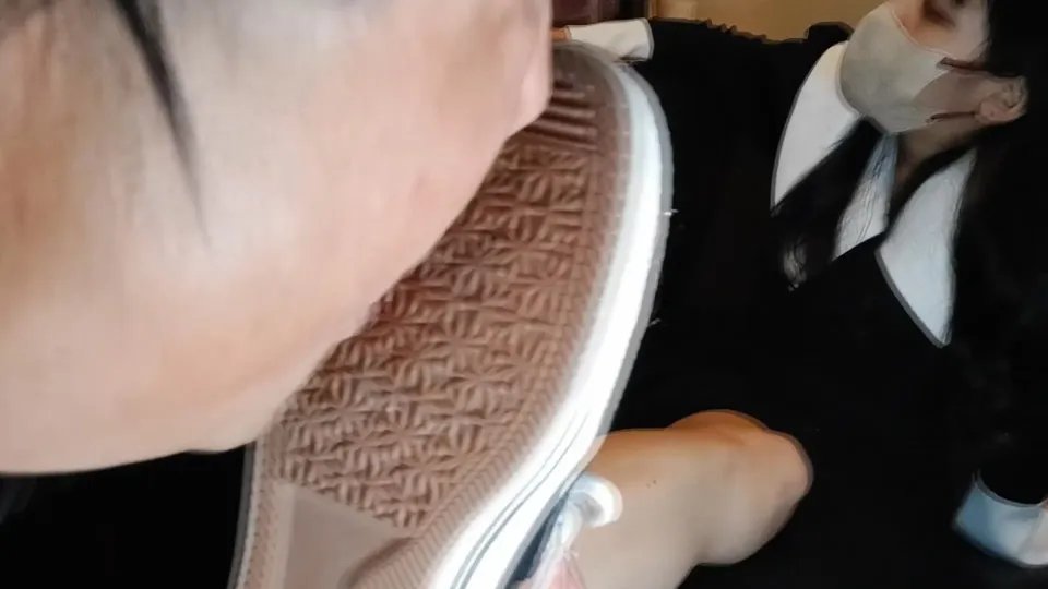 📌足フェチ・クラッシュ人気動画紹介

【ペダル】
靴底を顔面にあててすりすり、靴底に舌をはべらせ、隅々まで舐め舐め、溝まで丁寧に堪能したら
今度は足〇キ、、、デートでネットカフェに来た足フェチカップルの願望を映像化！

▼特別な動画を見る♡
fancha.jp/posts?type=0&u…

#fancha