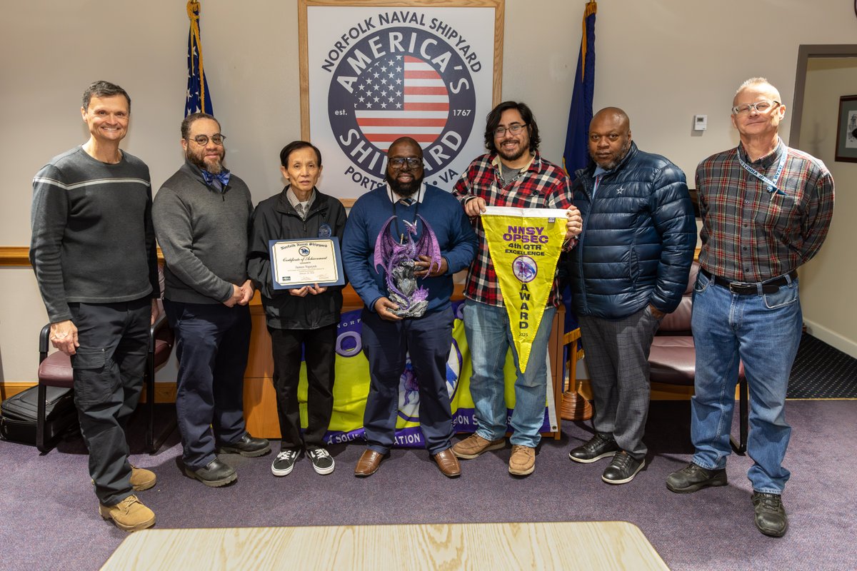 NNSYNews's tweet image. Congratulations to the NNSY Code 700, as well as their OPSEC Coordinator James Nguyen, who was awarded the Fourth Quarter 2025 Excellence in Best OPSEC Practices Award Jan. 26, 2026.

(Photos by GSM1 Christian Bautista, NNSY Photographer)

#NNSY #OPSEC #ForceBehindTheFleet