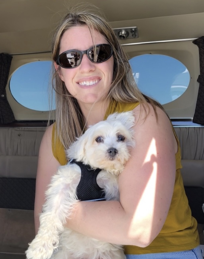 PilotsNPaws's tweet photo. Pearl caught a #PNP #freedomflight from PA to DC & settled in nicely with her fosters, Keith & Brian. Without volunteers like Captain Nicole & fosters we couldn’t fulfill our mission to help dogs in need! Thx all for your service & dedication! #reasontofly #compactcaninerescue https://t.co/EuSC7t0H1m