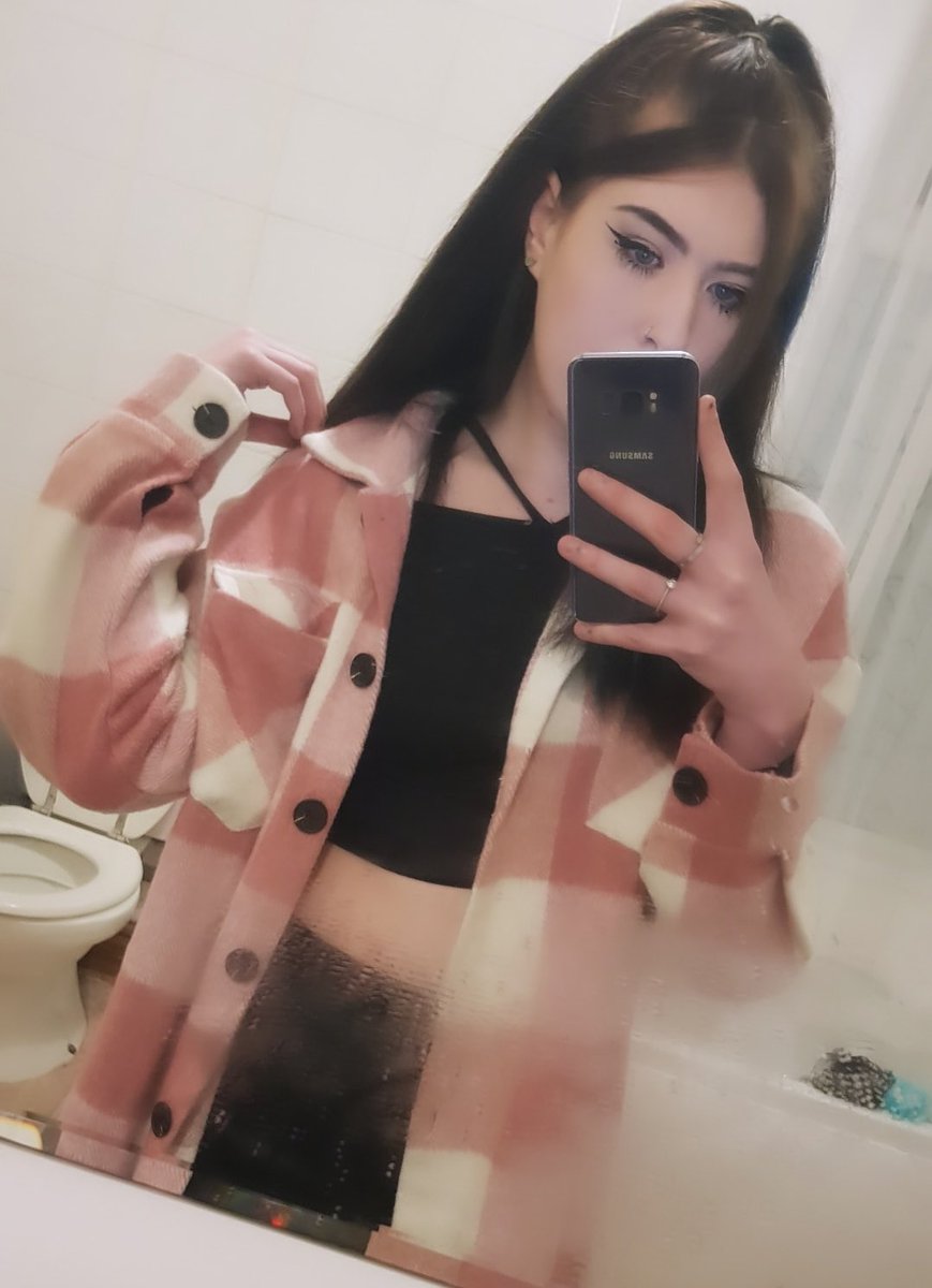 luna🩷 tweet media