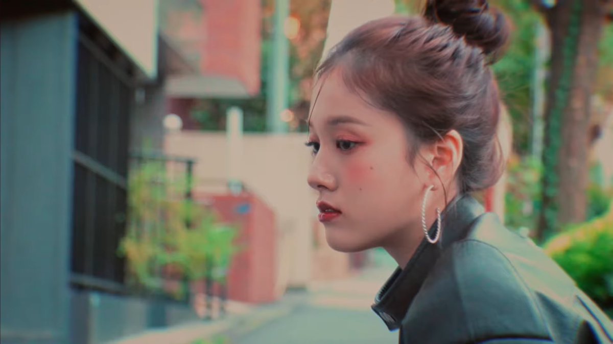 JYLOOKS's tweet image. 💋J in「mwuah」  mv 💋

#J #STAYC #재이 #스테이씨