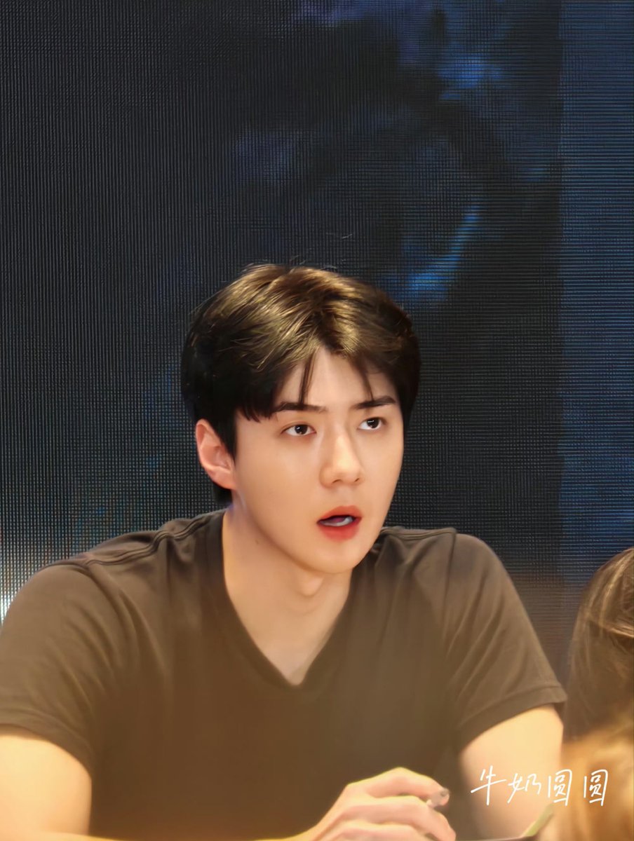 SeeHunbook's tweet image. 📷©️牛奶圆圆
#세훈 #SEHUN #吴世勋 #EXO