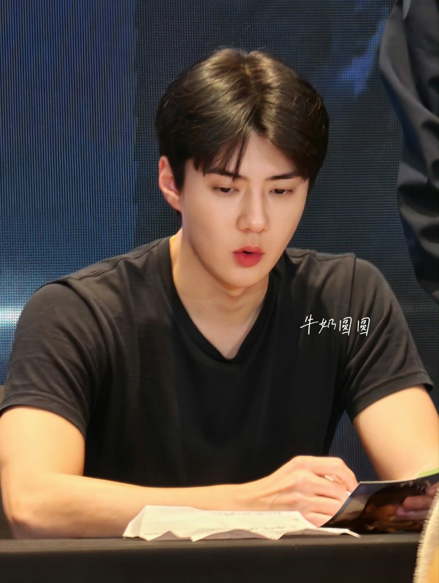 SeeHunbook's tweet image. 📷©️牛奶圆圆
#세훈 #SEHUN #吴世勋 #EXO