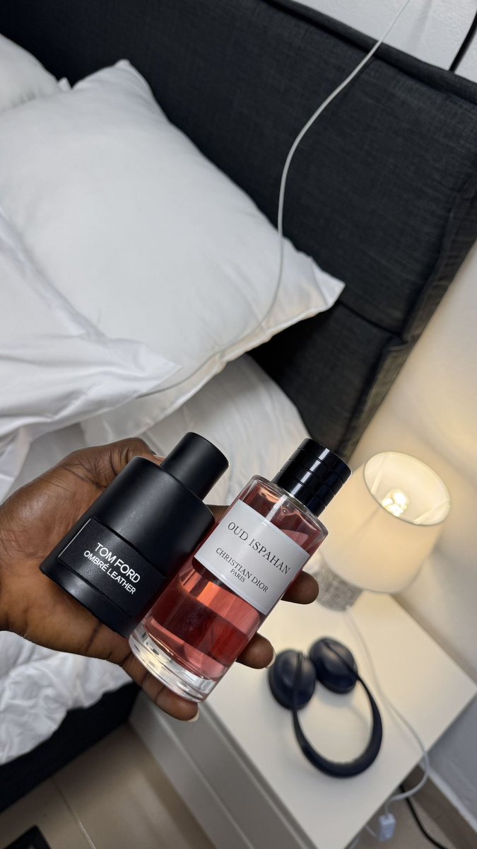 collinstimbela_'s tweet image. As a man you must smell good