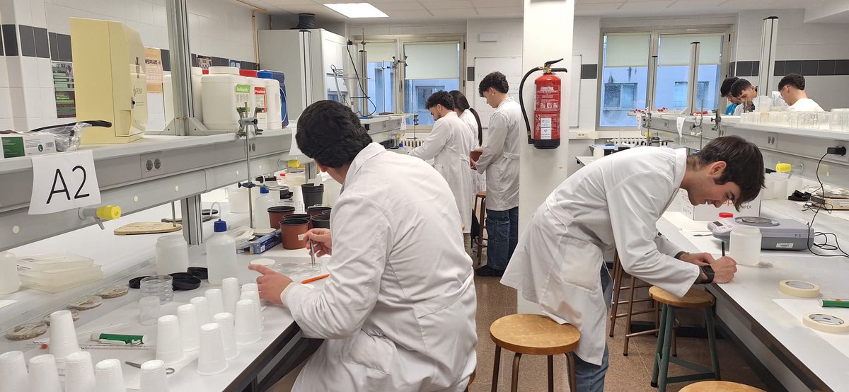 Hoy han comenzado las Prácticas de Laboratorio de Ciencia y Tecnología del Medio Ambiente