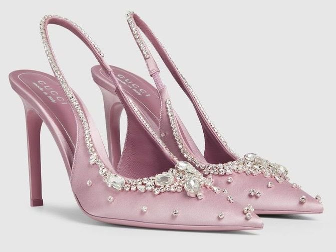 아니 이 구찌 힐 너무 예쁘다...