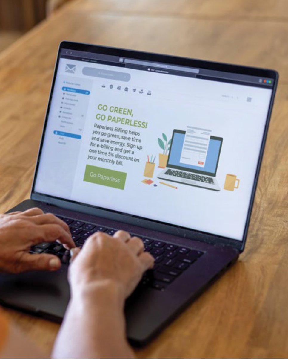 TwoSidesNA's tweet photo. Tired of companies telling you to go paperless? We are, too. We've engaged with more than 300+ companies to combat misleading eco-claims that favor digital over paper. See how our #antigreenwashing mission is changing the game! Get the scoop 👉

https://t.co/iipQwWEybe

#greenwashing #paperfacts