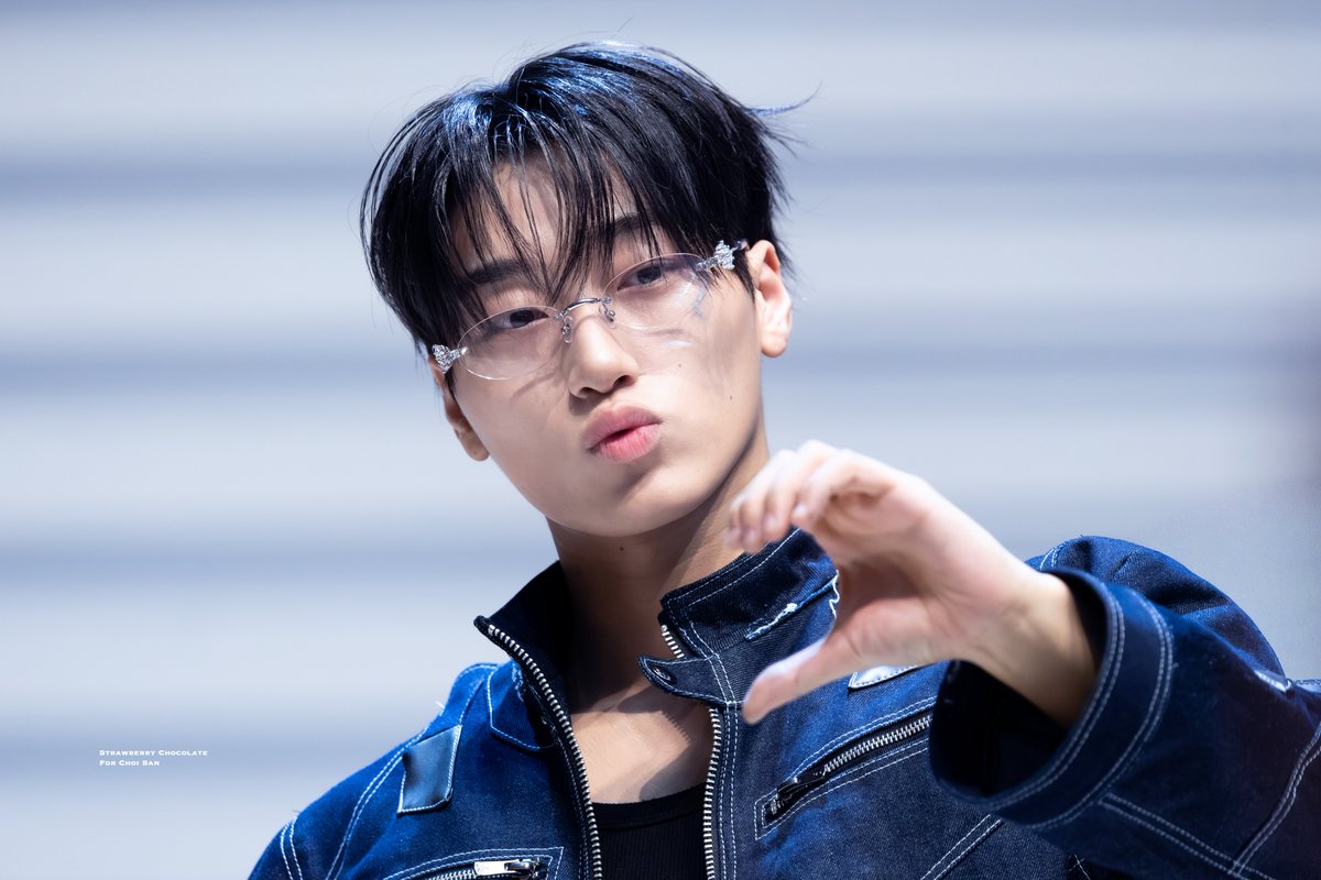 260206 애플뮤직  

(∩´｡• 3 •｡`)っ.ﾟ♡.ﾟ☆｡･

#산 #최산 #에이티즈 
#SAN #CHOISAN #ATEEZ