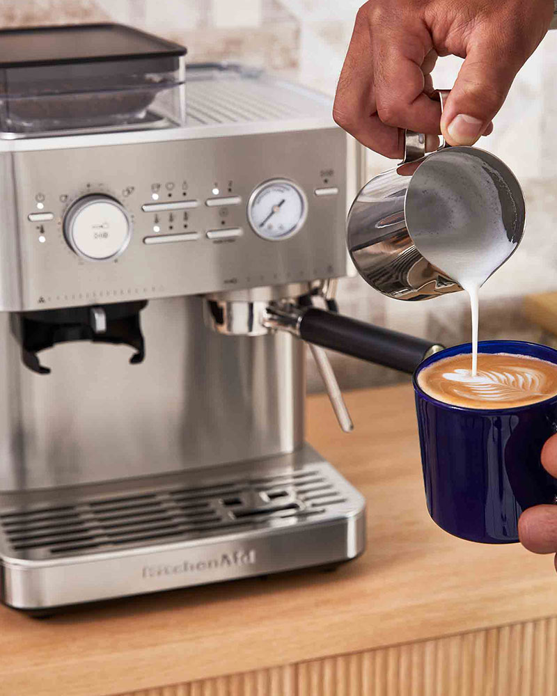 GilesElectrical's tweet photo. Coffee comes in many different wonderful flavours and styles, and so do the machines that create them.
Why not discover a few of our top picks ☕
#coffeemachine #coffeetime #baristastyle #espressolove #coffeeathome https://t.co/wbSY2nso1q