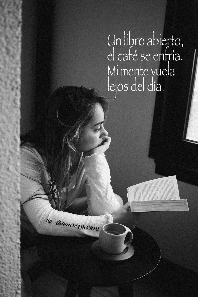 Un libro abierto,
el café se enfría.
Mi mente vuela
lejos del día.