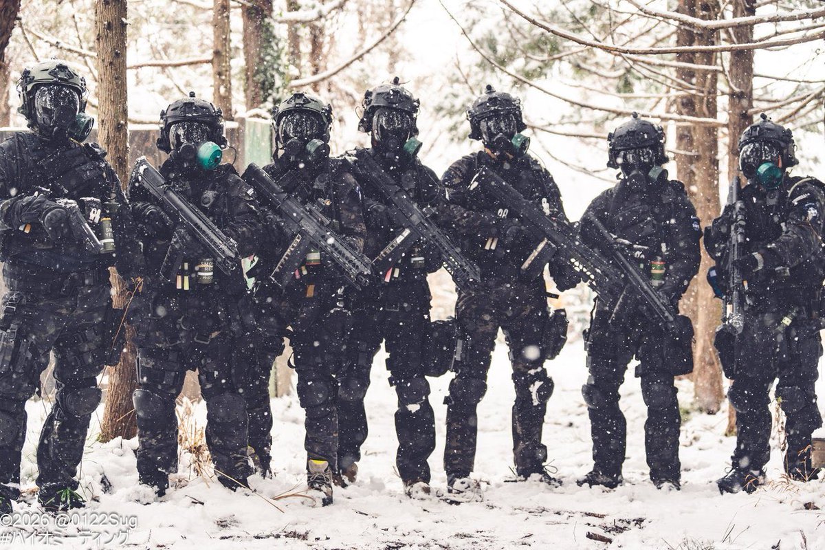 2026.02.08 ブルーアンブレラ集合写真
左から順に
ブラックバズカさん<a href="/BLACK_BAZUKA/">ブラックバズカ</a>
USS RAPTOR6さん<a href="/BlackHawk512/">USS RAPTOR6(ラプター6)@3/7バイオオーケストラ3/8HOLO EXPO DAY3</a>
ベーコンフライさん<a href="/fmosolno01803/">ベーコンフライ@超高速モルモット</a>
私
ゆーま軍曹さん<a href="/yuuma_gunsou/">ゆーま軍曹　TEAM BLITZKRIEG（チーム ブリッツクリーグ）</a>
ヰ介さん<a href="/_YHARNAMITE_/">ヰ介</a>
ブロッサムさん<a href="/blossomH_S/">ブロッサム サバゲーまー</a>

📷 ぐるぐる★すっくんさん<a href="/0122Sug/">ぐるぐる☆すっくん</a>