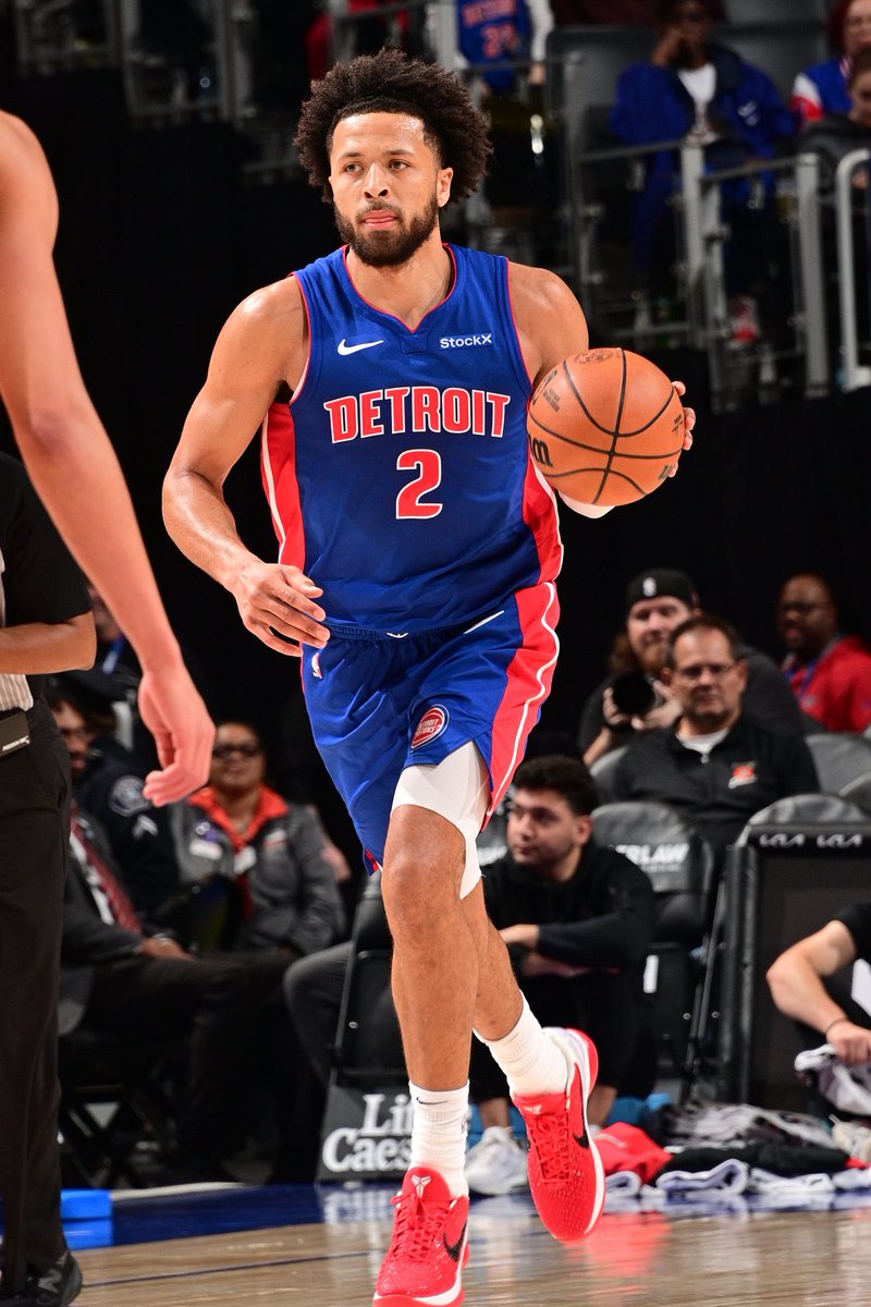 TheNightMVP's tweet photo. SIEMPRE HAY UN GENIO ENTRE LOS CHICOS MALOS. https://t.co/jDsn0SKnoK