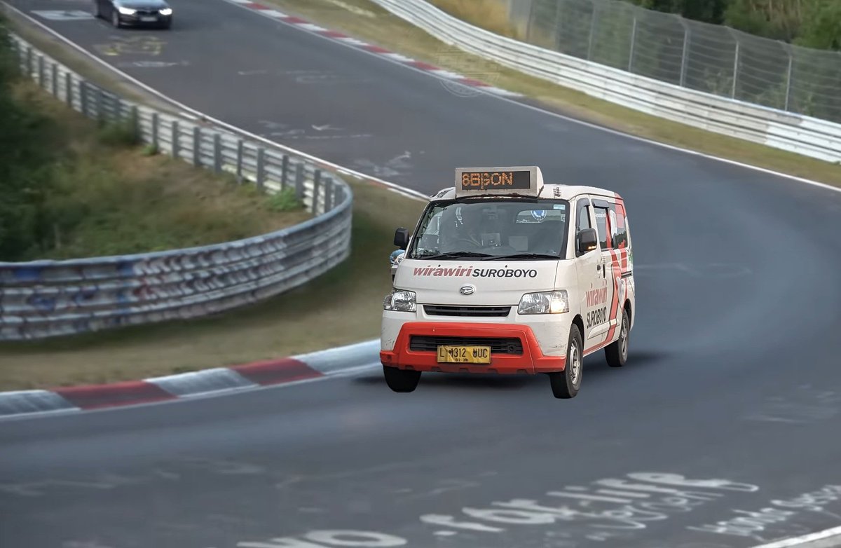 Cepat dan Mantap, Wirawiri Suroboyo.

Sekarang melayani wilayah Nürburgring Nordschleife.