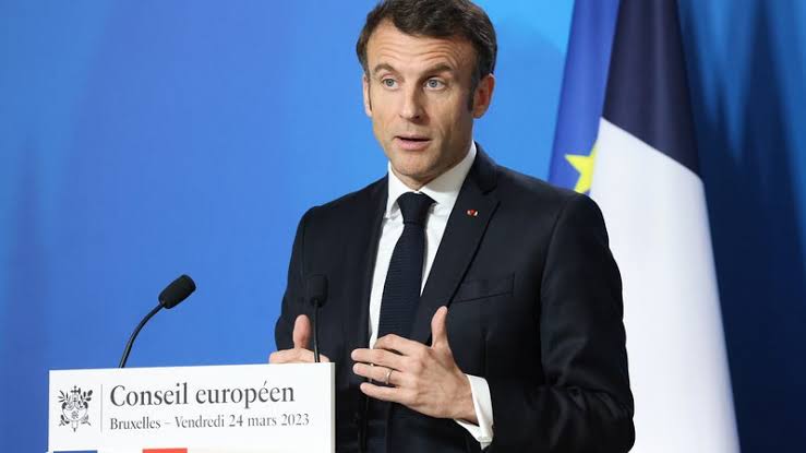 🇪🇺Euro zmierza w stronę bycia walutą globalną.

„Czas, aby UE omówiła wspólną zdolność do obsługi zadłużenia poprzez euroobligacje”.
Emmanuel Macron

Prezydent Francji opowiada się za wspólnymi pożyczkami na finansowanie strategicznych inwestycji w Europie i umożliwienie UE