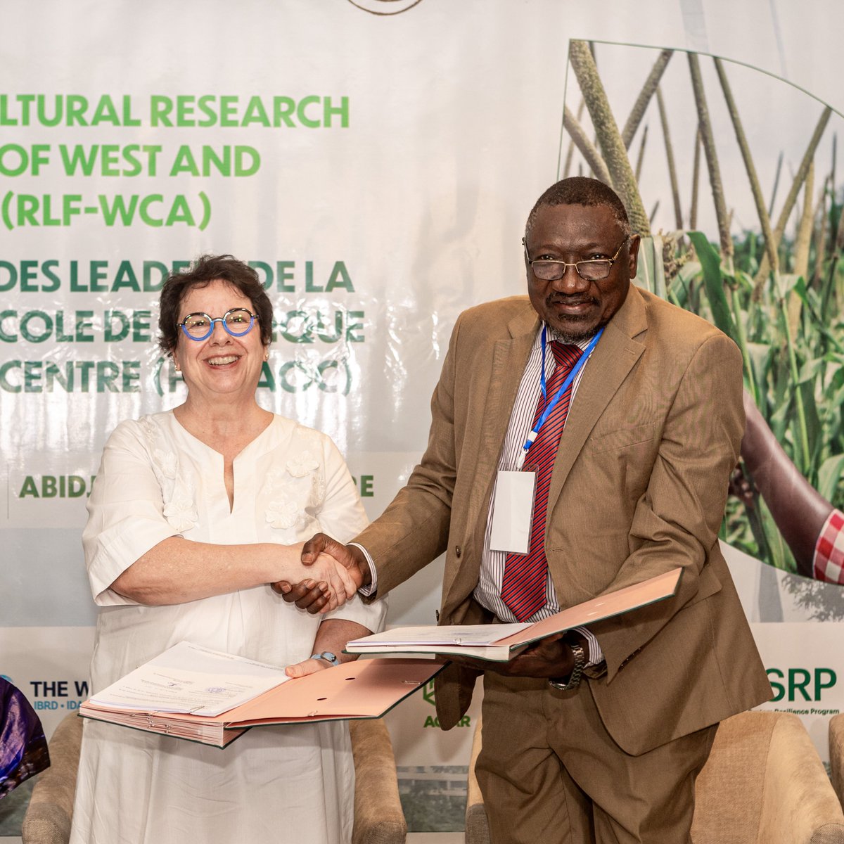 CORAFNews's tweet photo. @CORAFNews and @SwissDevCoop 🇨🇭 renew their partnership for Phase II of #TARSPro project.
The project promotes agricultural technologies and innovations to strengthen the resilience of family farms in West & Central Africa.
📌 Official launch: 17 Feb 2026. https://t.co/xb5Lc4yLUT