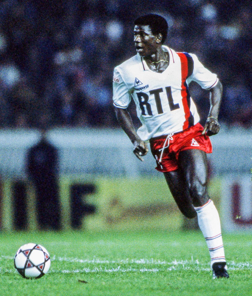 ActuFoot_'s tweet image. Figure emblématique du PSG dans les années 80, Nambatingue Toko est décédé à l’âge de 73 ans. 🕊️

Il était le premier buteur de l’histoire du Paris Saint-Germain en Coupe d’Europe. 

Toutes nos condoléances à sa famille et à ses proches. 🙏