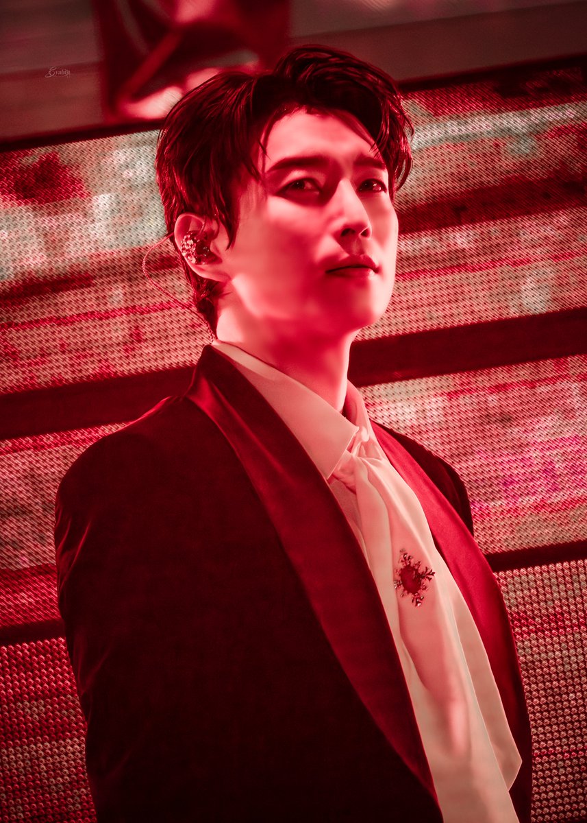 syabto1's tweet image. 260207 포레스텔라 THE LEGACY 부산 토요일 - 배두훈

간절히 원한다면
나의 두 손에, 나의 운명이- 

#Forestella #THELEGACY #배두훈 #BaeDooHoon