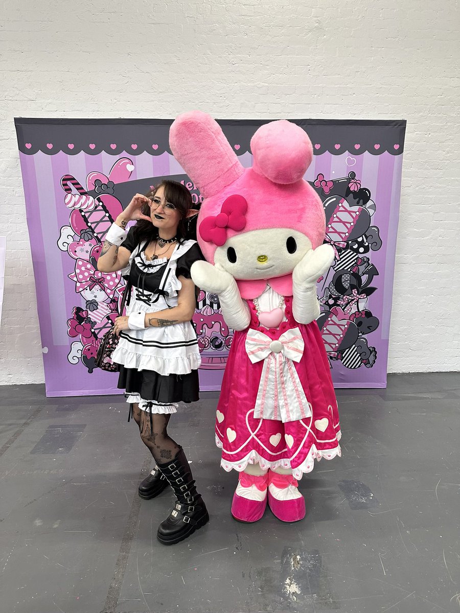 ⛧ Meuww ⛧ 🔴🎪 tweet media