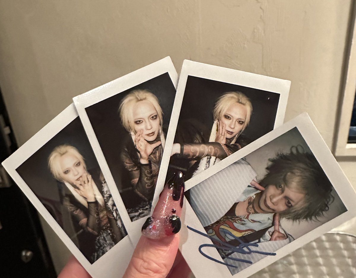 とりひき tweet media