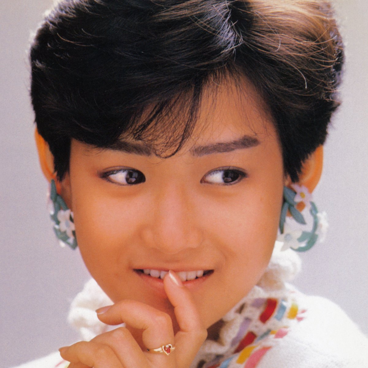 岡田有希子 さん 7th SL「Love Fair」 斬新な感じの曲。有希子さんの