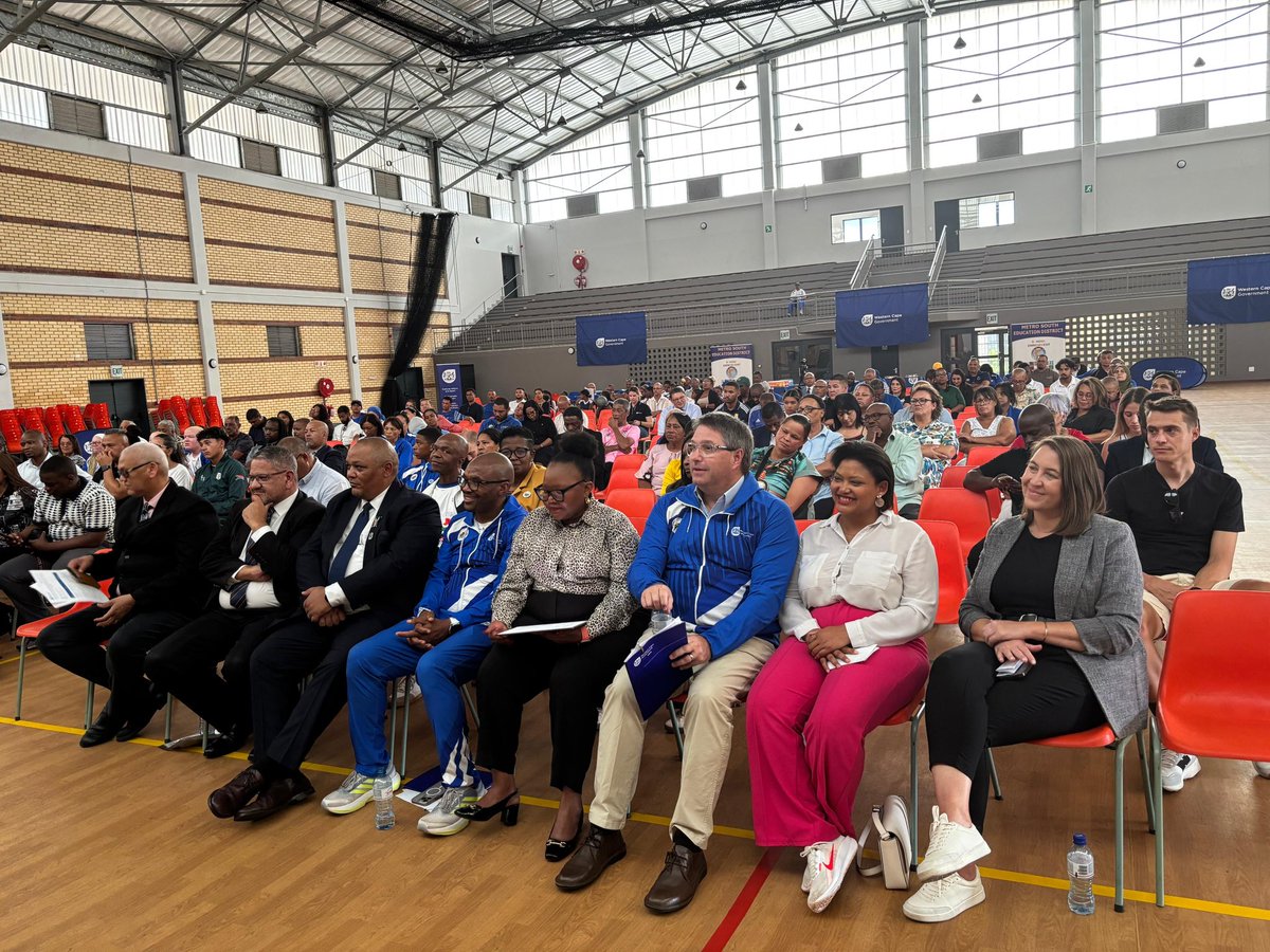 Today we launched our <a href="/WesternCapeGov/">Western Cape Gov</a> R 130 Million School Sport Strategy, an investment in school sport🕺🏾💃🏻

We aim to develop future national champions while expanding access to facilities &amp; equipment for all.

We look forward to rolling out this plan <a href="/Siviwe_G/">Siviwe Gwarube</a>  <a href="/DavidMaynier/">David Maynier</a>