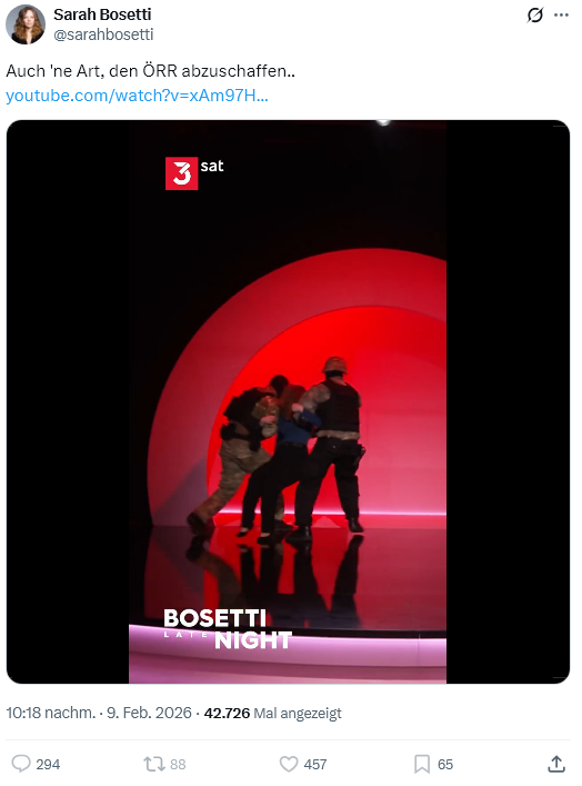 - lassen Türen wegen Tweets eintreten, nen YouTuber von nem Spezialeinsatztrupp vor seinem Kleinkind verhaften und knasten Ballweg als Rache für die Coronaproteste 9 Monate wegen 30€ Steuer-Unsauberkeiten ein
- Inszenieren ihre eigene brutale Verhaftung &amp; schalten Kommentare aus