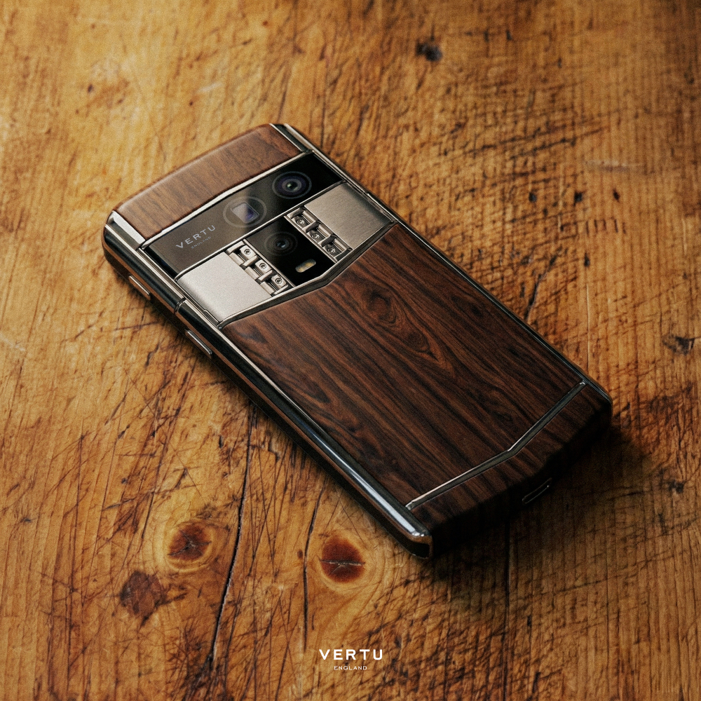 VertuEngland's tweet image. Crafted in wood.
Powered by intelligence.

VERTU AGENTQ brings natural texture to advanced AI design.
Discover AGENTQ.

#VERTU #AGENTQ #LuxuryTechnology #CraftedDesign #TimelessMaterials