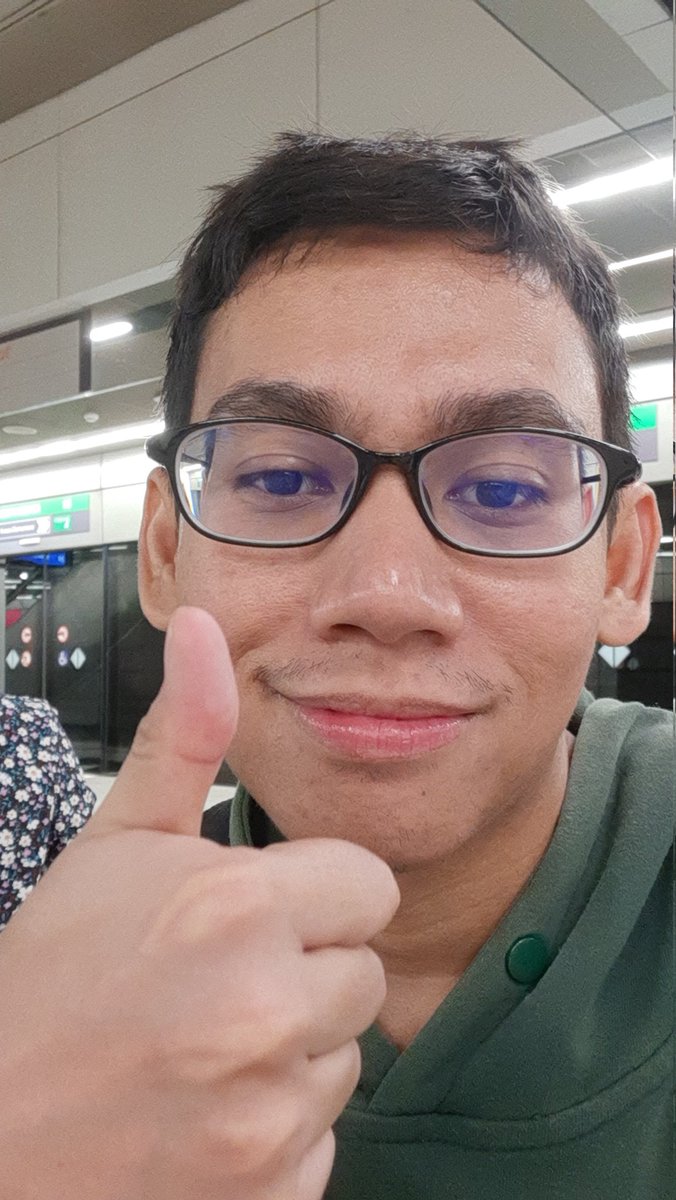 catonlythoughts's tweet image. Yang mau nanya2 soal kerja di luar negeri komen!! Naikin reachnya gue jawab kalau gue bisa biar rame