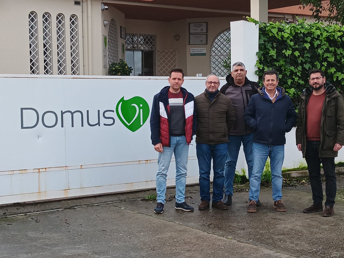 Nos hemos reunido con el comité de empresa de la residencia de mayores DomusVi Monte Alto de Jerez y les hemos transmitido nuestra solidaridad con su lucha. Es intolerable que la Junta de Andalucía no obligue a la empresa a cumplir una condiciones laborales mínimas.