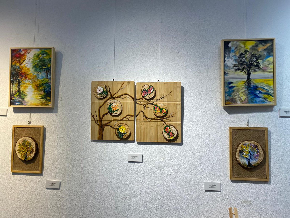 Esta tarde a las seis en la Galería de Arte Enrique Seijas se inaugura la gran obra de Maribel García.
 
¡No te lo pierdas!