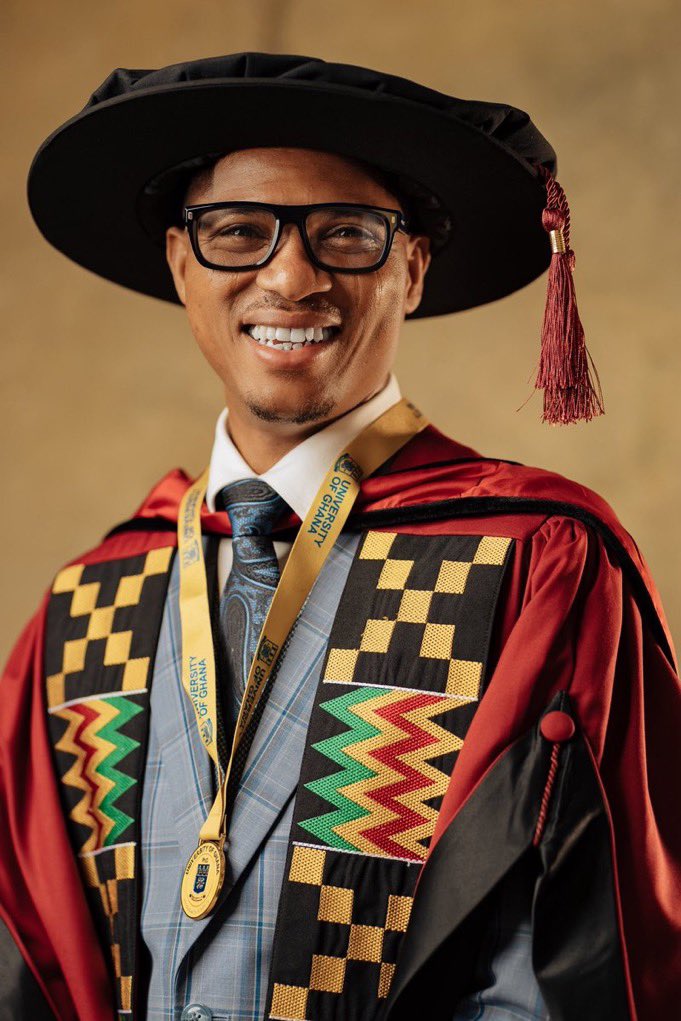 Human Rights Lawyer, Activist and Member of Parliament for Madina-Constituency Hon. Francis-Xavier (<a href="/fx_sosu/">Francis-Xavier Sosu</a> ) graduates with PhD (Law)

Congratulations sir 🫡🫡