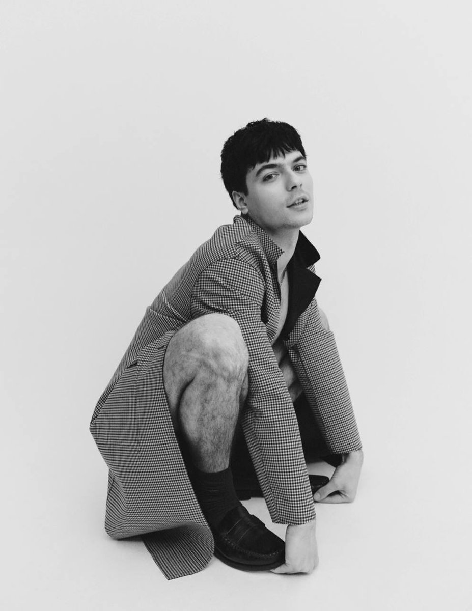 trigno_news's tweet image. 📸| dallo shooting per Spaghettimag