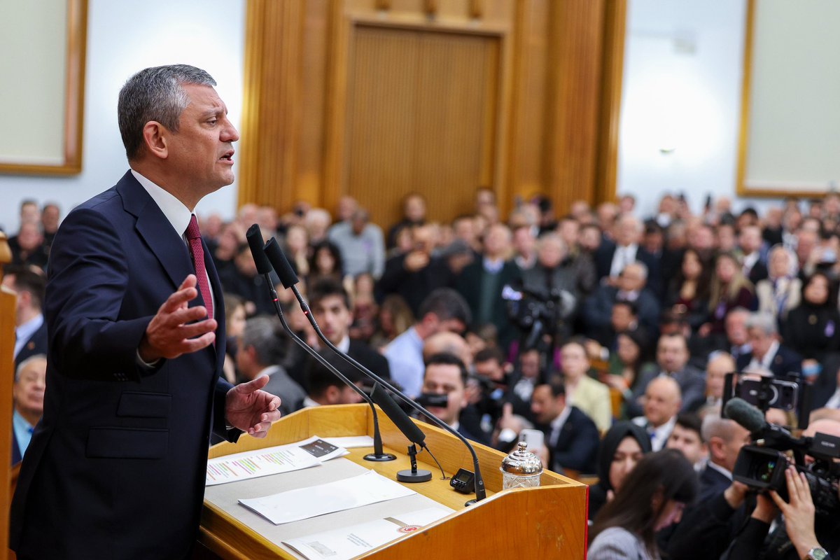 Genel Başkanımız Sayın <a href="/eczozgurozel/">Özgür Özel</a>'in öncülüğünde düzenlenen haftalık TBMM Grup Toplantımıza katıldık.

İktidar mücadelemizden bir adım geri atmayacağız!