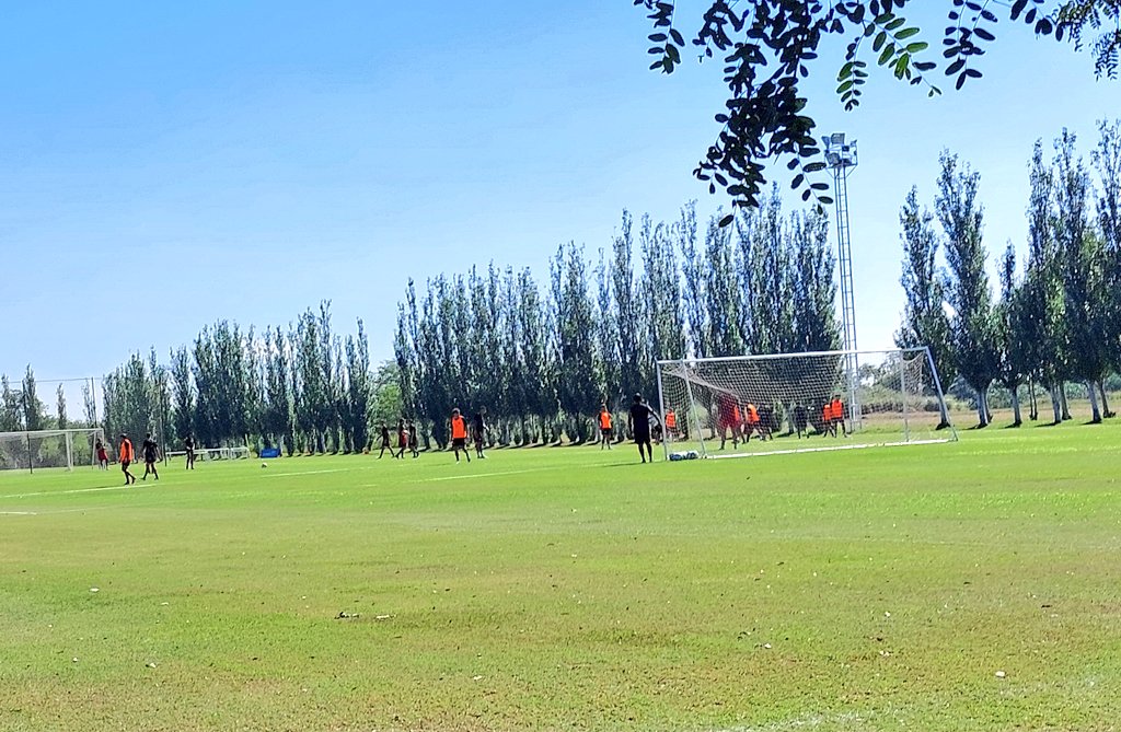 🔴⚫️#Colón | PRÁCTICA 

▫️Ensayo fútbol formal en el Predio:

Budiño
Peinipil, Barrios, Rasmussen, Castet
Marcioni, Antonio, Muñoz, Ibarra
Lago, Bonansea

VS.

Paredes
Beltrán, Olmedo, Thaller, Allende
Godoy, Lértora, Toledo, Sarmiento
Cano, Castro

<a href="/lt9lider/">LT9 - La Nueva Nueve 🎙️</a> <a href="/Deporte_9/">Deporte 9</a>