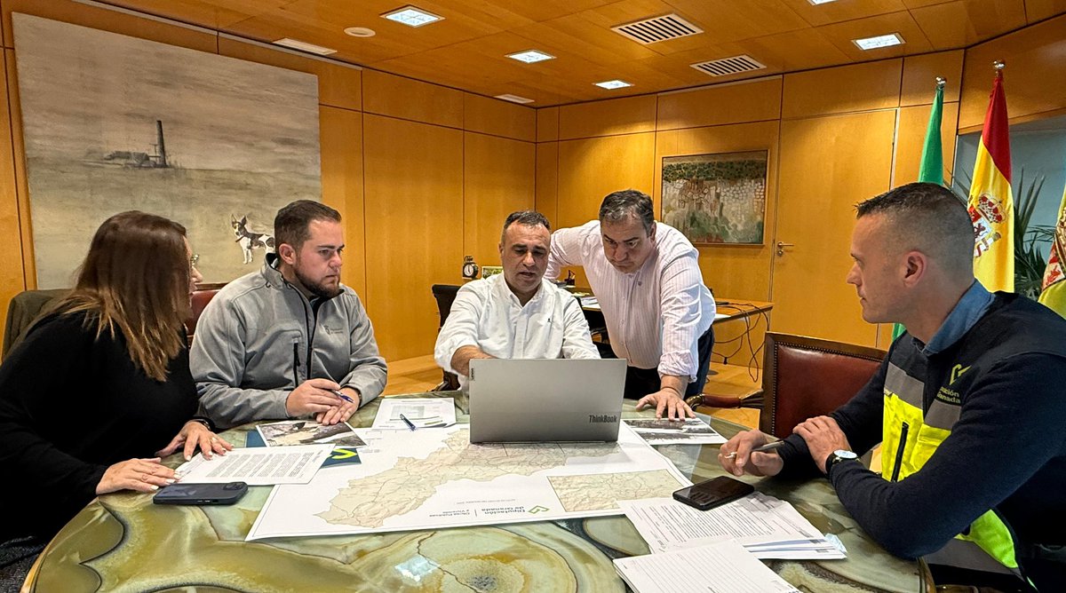 ➡️Tras el temporal, coordinación y trabajo continuo.

🫱🏻‍🫲🏽Desde la Diputación de Granada estamos preparando un paquete de ayudas para apoyar a los municipios y responder con rapidez.