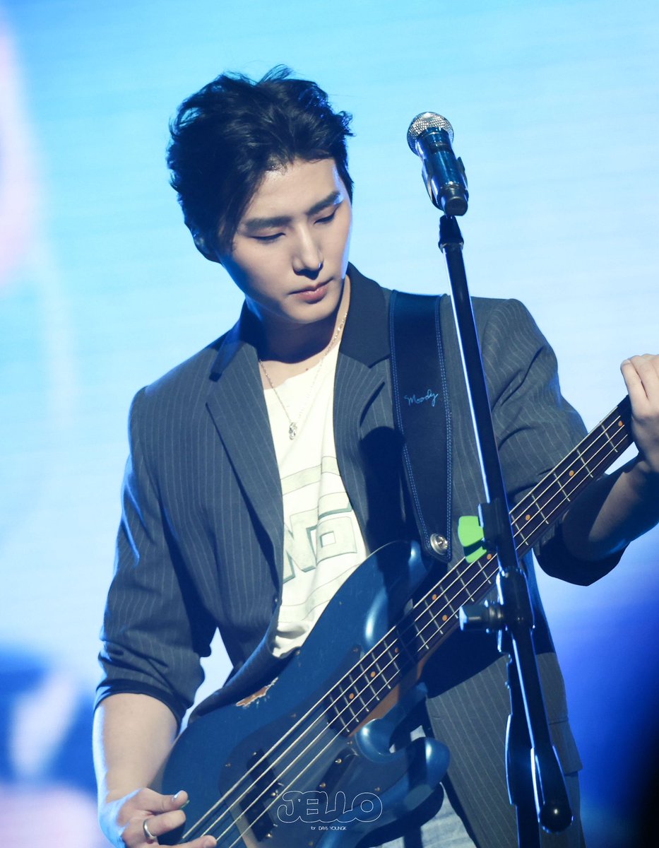 260207 #영케이 #YOUNGK #데이식스 #DAY6

살 빠져서 그런가 구깡얼굴이 보이네🦊
팀 구깡 모여주세요🙌