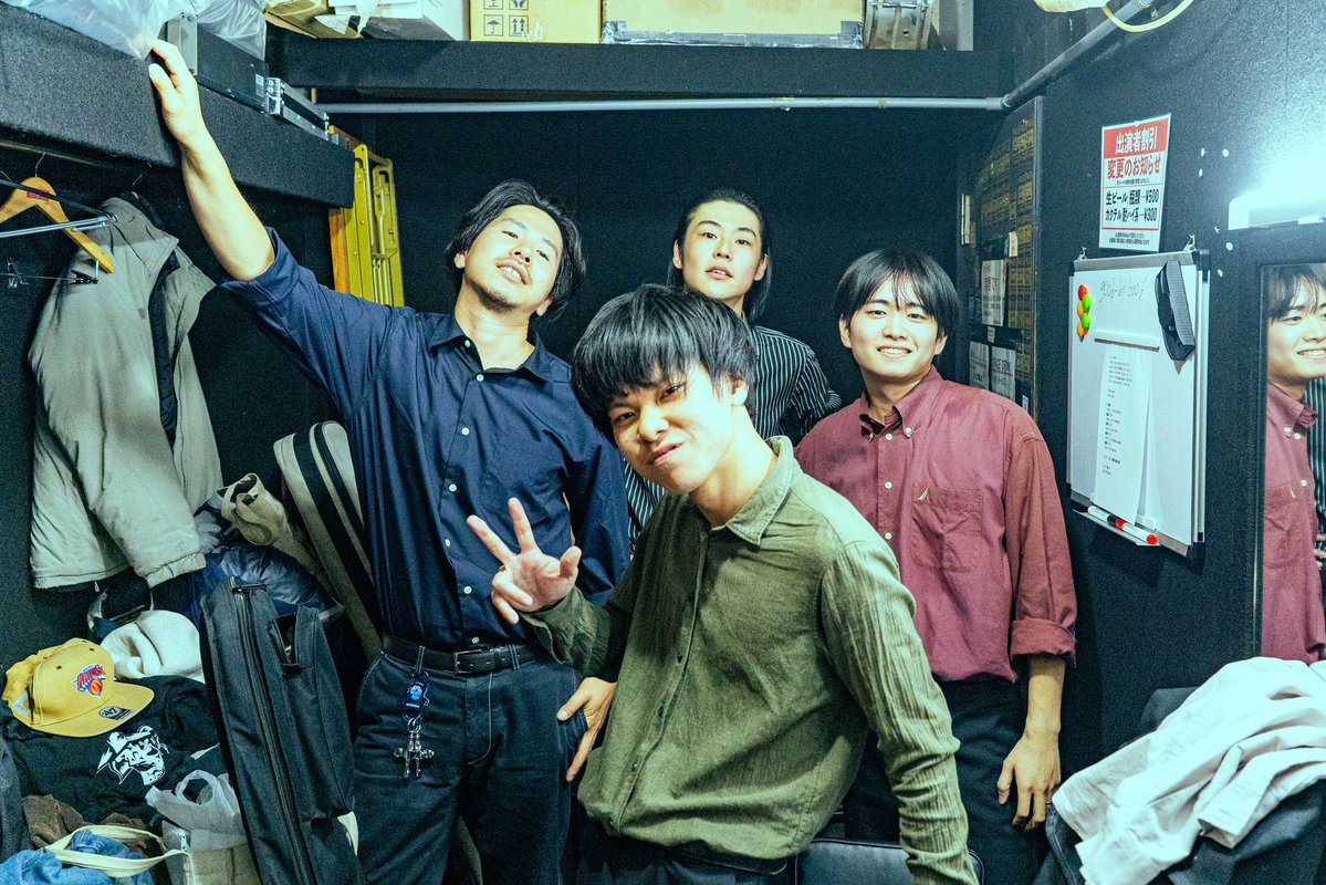 _the_hz_'s tweet image. 