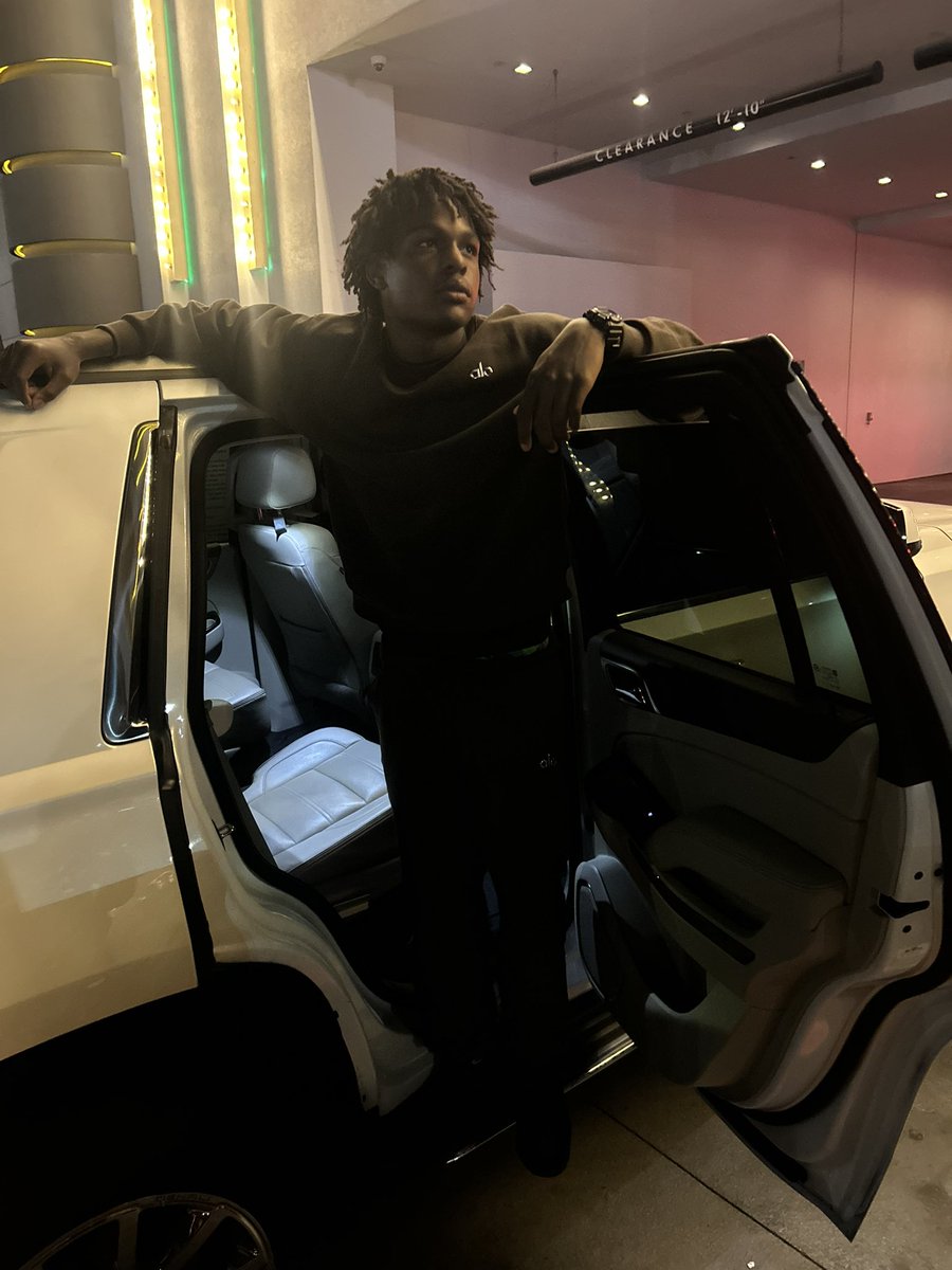 lilty000's tweet photo. #flyyn https://t.co/93NbMKGiMC