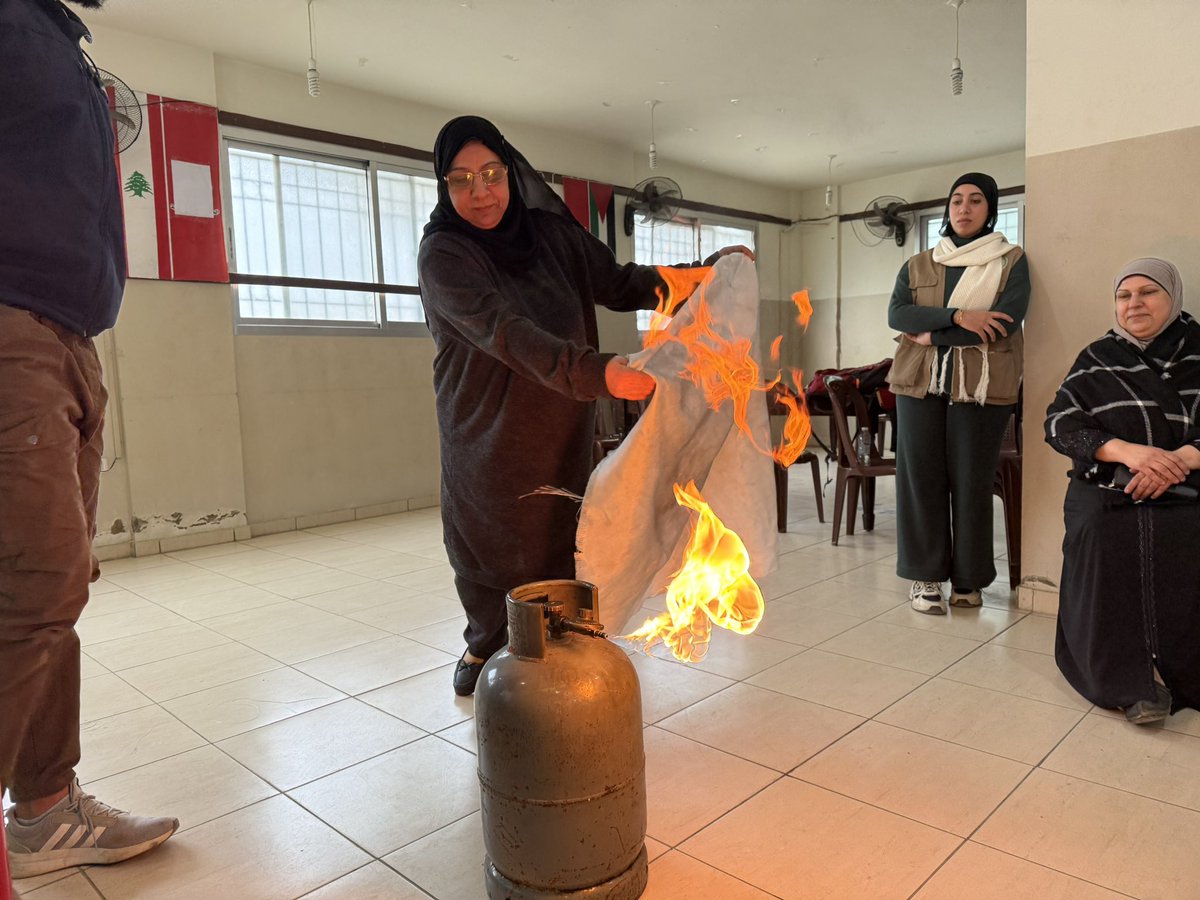 MousawatOrg's tweet photo. بتمويل من جمعية النجدة وا EFI قامت جمعية عمل تنموي لكل الناس – مساواة، وضمن مشروع “تعزيز دور منظمات المجتمع المدني العاملة على تنفيذ أجندة المرأة والأمن والسلام”، بتنفيذ مجموعة من التدريبات المتخصصة حول الإسعافات الأولية المنزلية والدفاع المدني المنزلي، وذلك بمشاركة 100 امرأة https://t.co/VbQ94SCsYe