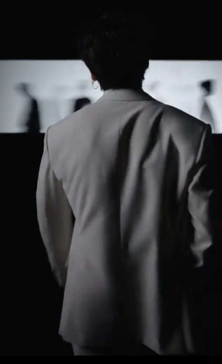 _jjkpins's tweet image. My boys for Hublot! Fvck yeees! 💪

#JUNGKOOK #KimiRaikkonen