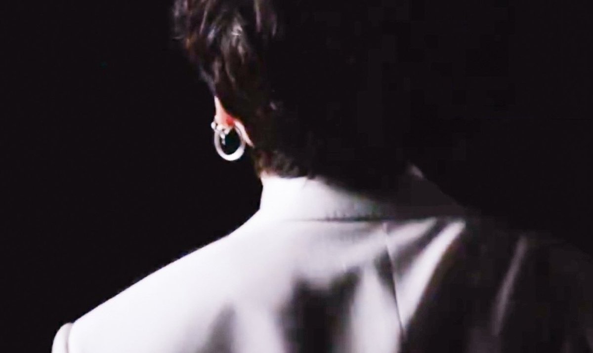 so attractive im losing my mind