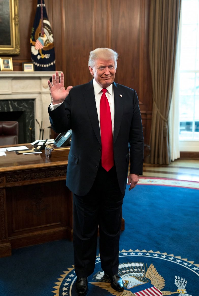 Raise your hand 🙋‍♀️ if you support Voter ID nationwide