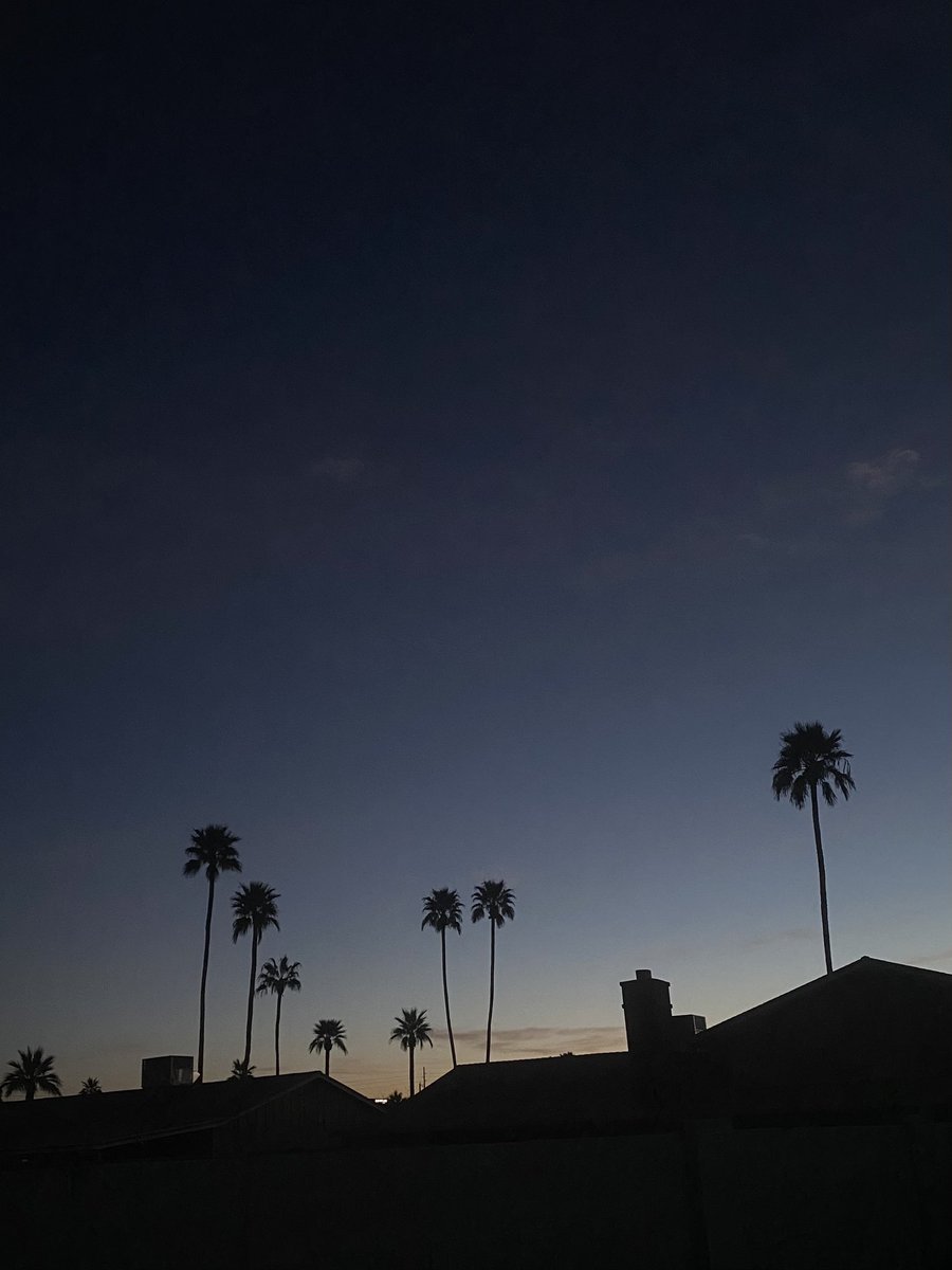 JonathanIn2K's tweet image. That beautiful, unbreakable, all-encompassing Dad feeling when you’re up before everyone else in the house