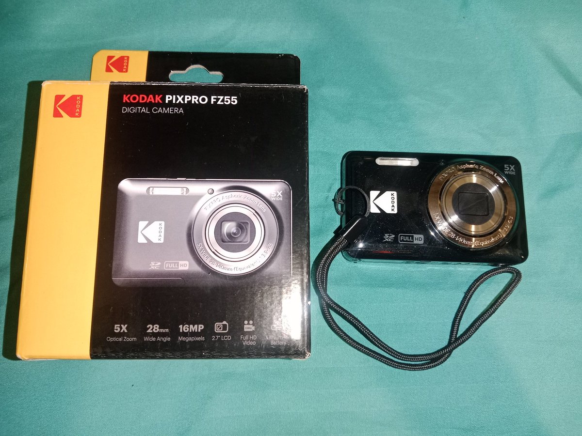 acideng12's tweet photo. Wts lfb ph kodak pixpro Fz55 rush selling! Digicam recorder  2026 camcorder willing to negotiate

Price - 8500
Orig price: 9491

-in condition - 10/10
-complete inclusions (strap, cord, box)
-bought from lazada last September 
-negotiable papo
-can do meetup po sm Manila https://t.co/792NADurRX