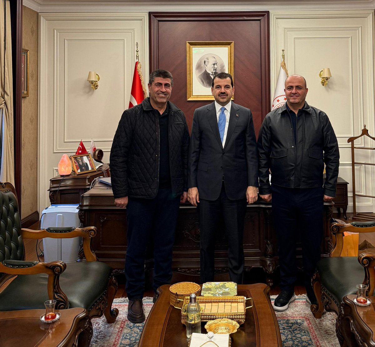 📍 ANKARA

Adalet bakan yardımcımız Sn Mehmet YILMAZ  beyi makamında ziyaret ettik
Kabul ve nazaketlerinden dolayı sayın bakanımıza miteşekiriz

<a href="/Akparti/">AK Parti</a>
<a href="/valiozanbalci75/">Ozan Balcı</a>
<a href="/adalet_bakanlik/">T.C. Adalet Bakanlığı</a>
<a href="/Burhan_Kayaturk/">Burhan Kayatürk</a> 
<a href="/aysesula/">AYŞE SULA KÖSEOĞLU</a>
<a href="/mahmutgurcan/">MAHMUT GÜRCAN 🇹🇷</a> 
<a href="/munirkaraloglu/">Münir Karaloğlu</a> 
<a href="/abuyukgumus/">Ahmet Büyükgümüş</a>
<a href="/RTErdogan/">Recep Tayyip Erdoğan</a>