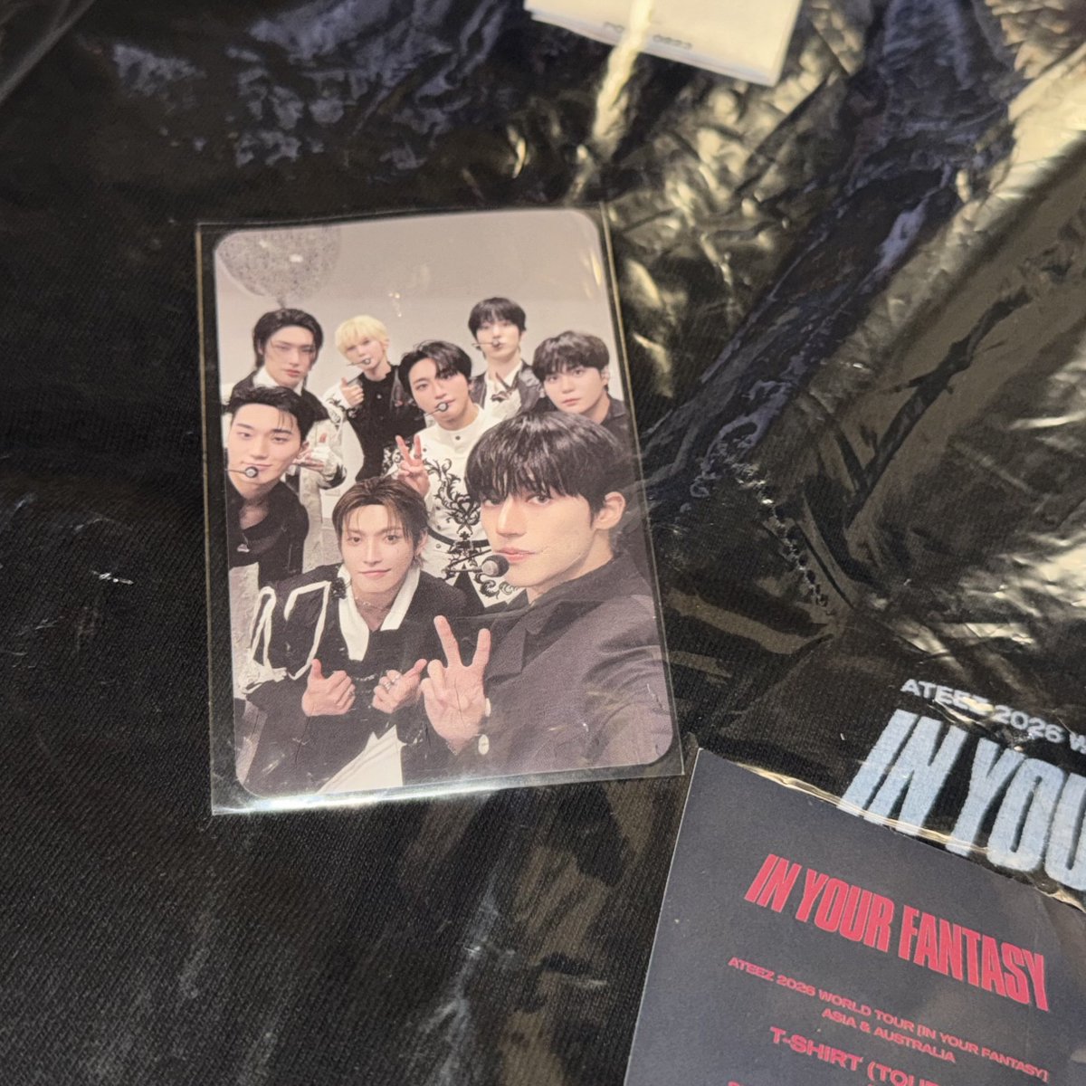 fixxon99's tweet image. 📓 @luvlylara 

GRAHHH MY NEW PJ TOP IS HERE EHEE
THANKIEWWW KAK&amp;lt;333