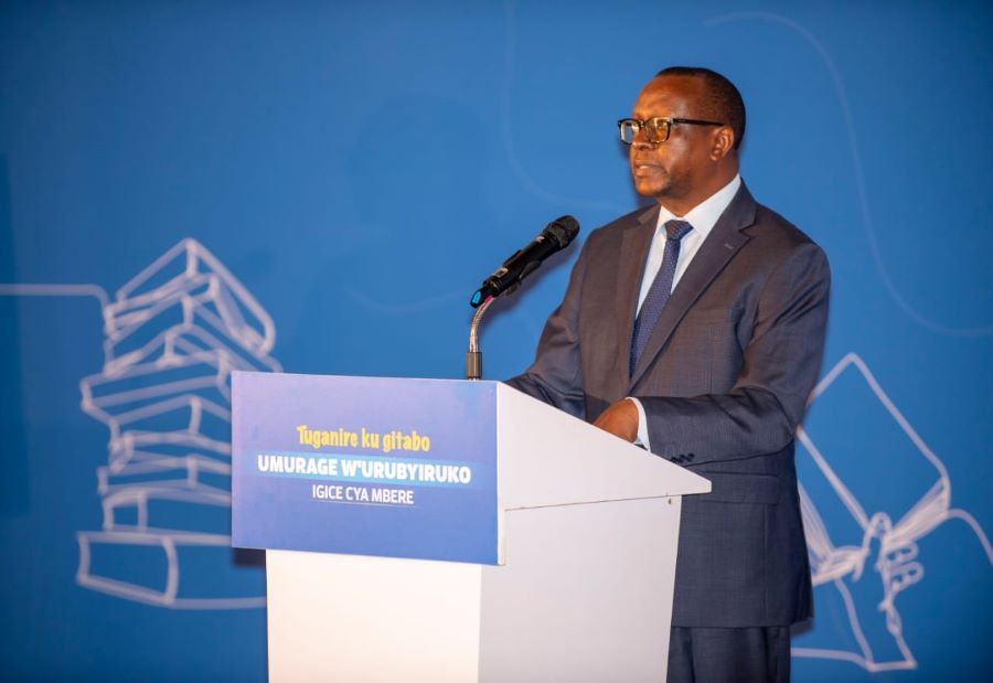 Le Canapé tweet media