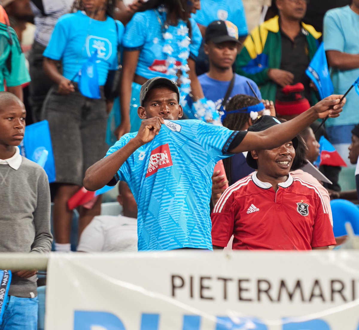 LOVE THE BADGE – GUESS THE SCORER! ⚽💙

Fans, it’s your turn! Can you remember who scored the opening goal the last time Durban City FC faced TS Galaxy?

 How to Enter:

1. Comment below with the name of the player who scored the opening goal.
2. Tag a friend or partner you want